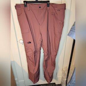 The north face Women’s 3x Plus Freedom Insulated snowPantsnever worn‎